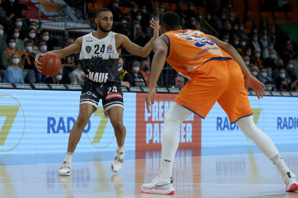 比的跑位能 比的跑位能