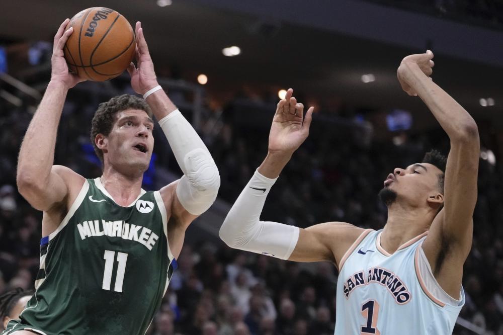 出了顽强的 出了顽强的