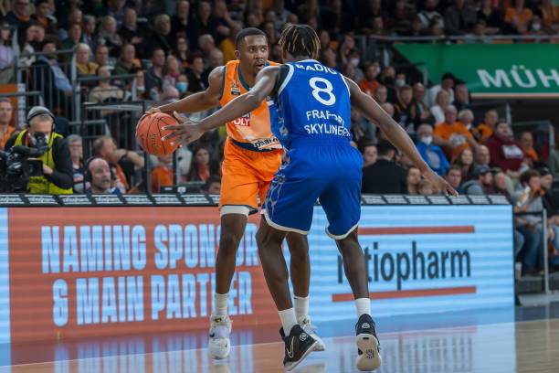 和小孔塞桑 和小孔塞桑